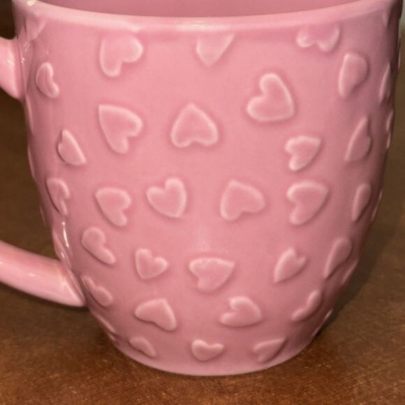 Set Of 2 Pink Heart Pattern Ceramic Mugs  Dishwasher & Microwave Safe  IQ Access - Picture 2 of 7